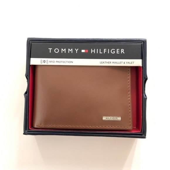 Tommy Hilfiger Premium Leather Wallet & Valet - Picture 11 of 11